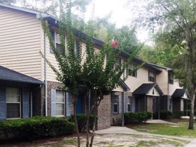 Woodridge Apartments