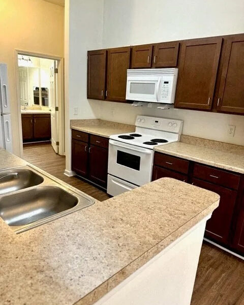 Ashley Pointe Apartments